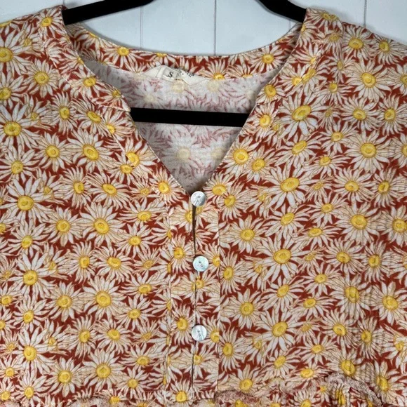 Simply Southern Smocked Crop Blouse Floral Daisy Print Boho Festival Concert S - Picture 2 of 9